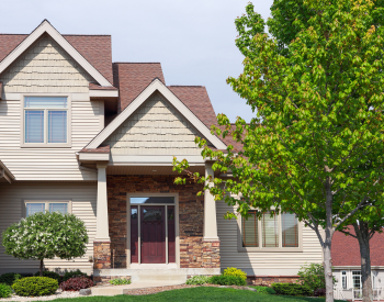 Siding on a well-maintained San Rafael home